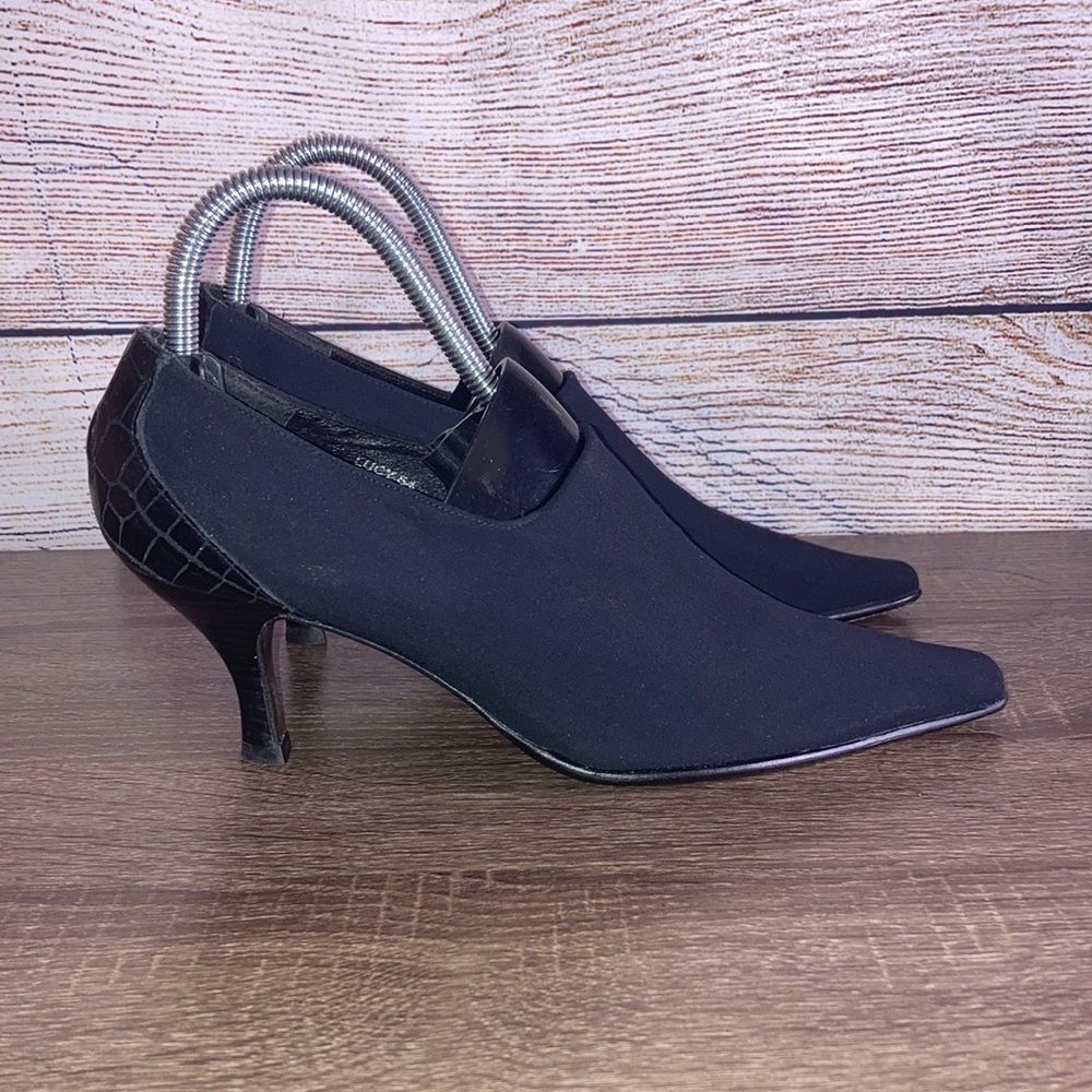 Women's Size 7 DONALD PLINER Black Leather & Stretch Fabric Heeled Pumps